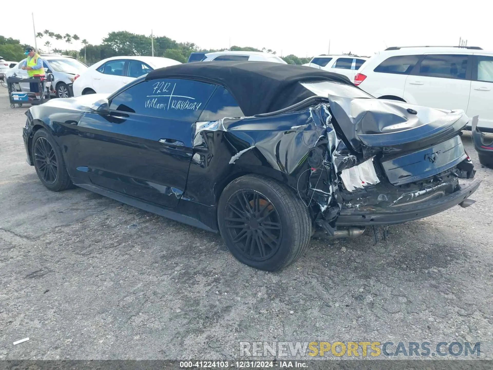 3 fotografías del automóvil dañado 1FATP8UH4M5116114 FORD MUSTANG 2021