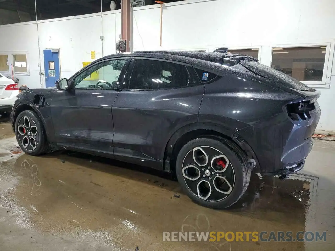 2 fotografías del automóvil dañado 3FMTK4SE8MME00071 FORD MUSTANG 2021