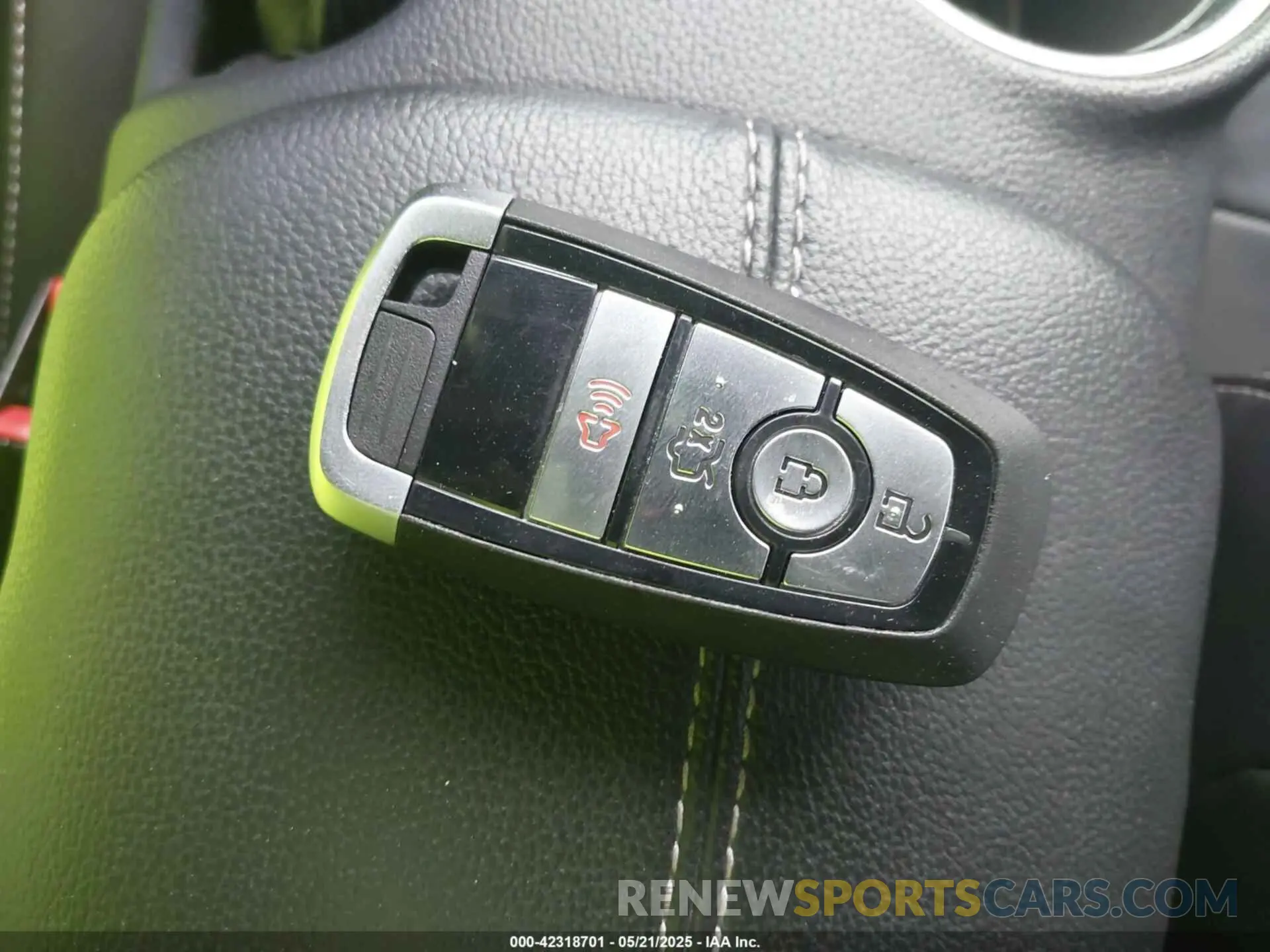 11 fotografías del automóvil dañado 1FA6P8CF1N5120958 FORD MUSTANG 2022