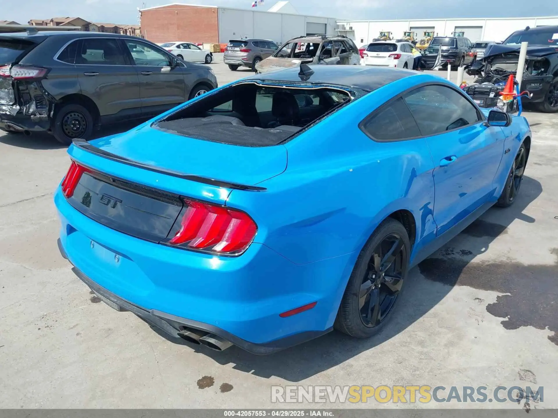 4 fotografías del automóvil dañado 1FA6P8CF4N5142081 FORD MUSTANG 2022
