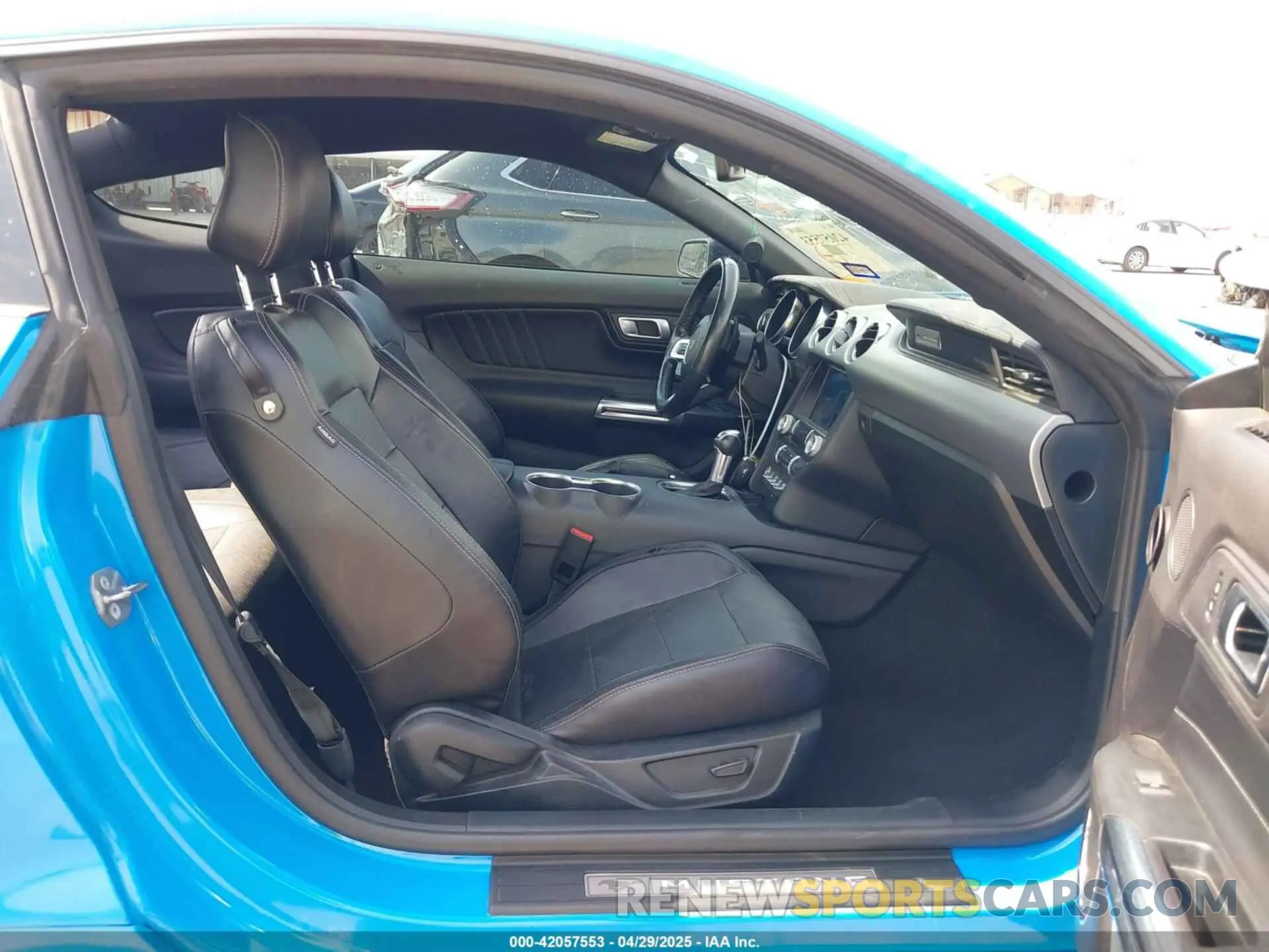 5 fotografías del automóvil dañado 1FA6P8CF4N5142081 FORD MUSTANG 2022