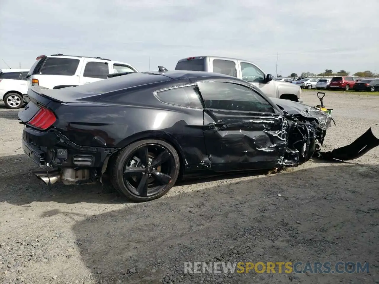 3 fotografías del automóvil dañado 1FA6P8CF6N5130112 FORD MUSTANG 2022
