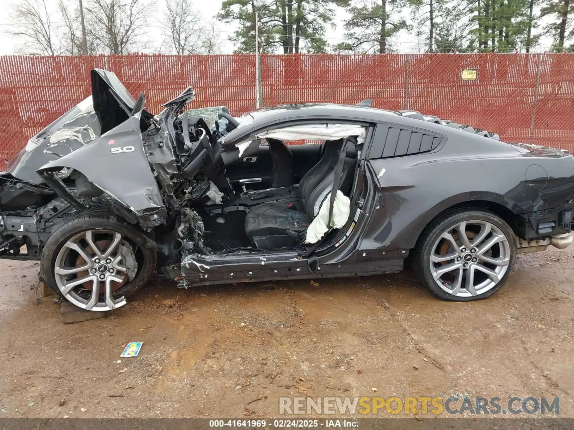 14 fotografías del automóvil dañado 1FA6P8CF9N5130220 FORD MUSTANG 2022