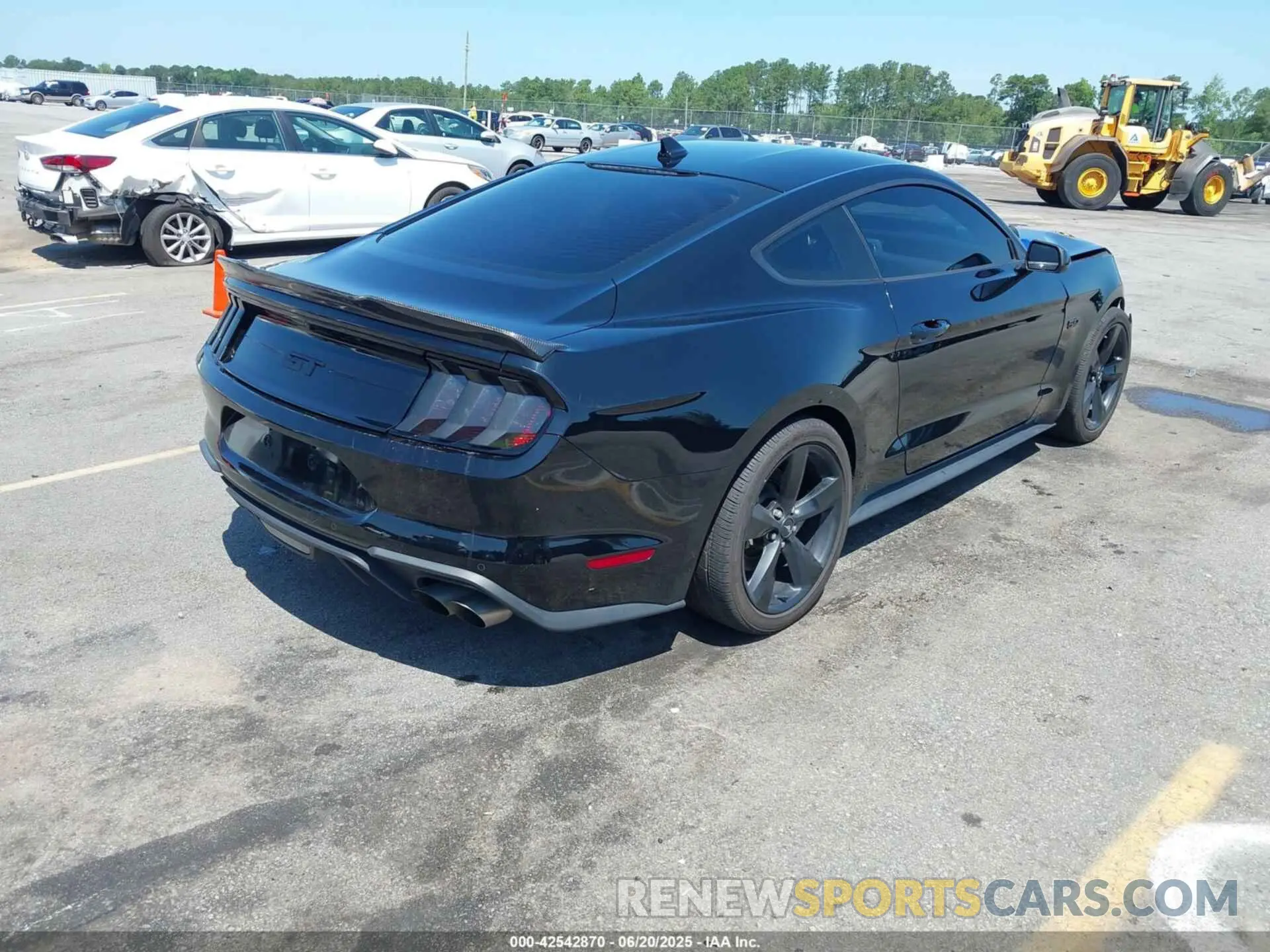 4 fotografías del automóvil dañado 1FA6P8CF9N5131979 FORD MUSTANG 2022