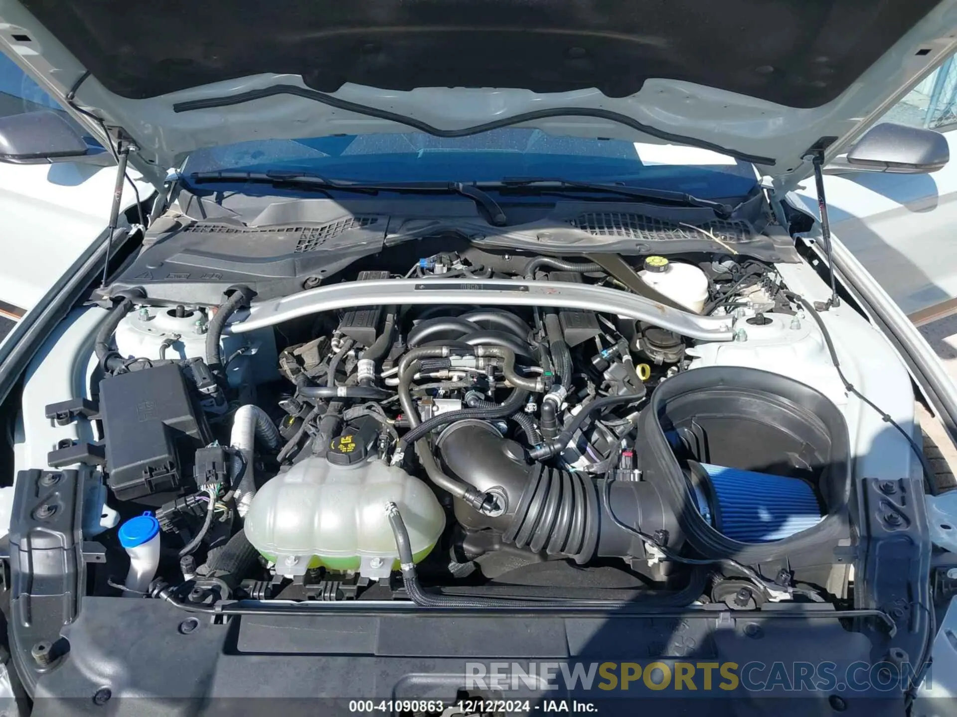 10 fotografías del automóvil dañado 1FA6P8R04N5551085 FORD MUSTANG 2022