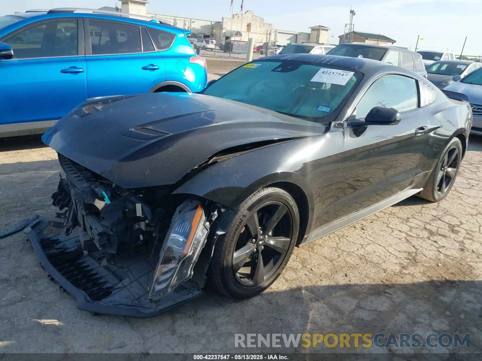 2 fotografías del automóvil dañado 1FA6P8TH3N5122423 FORD MUSTANG 2022