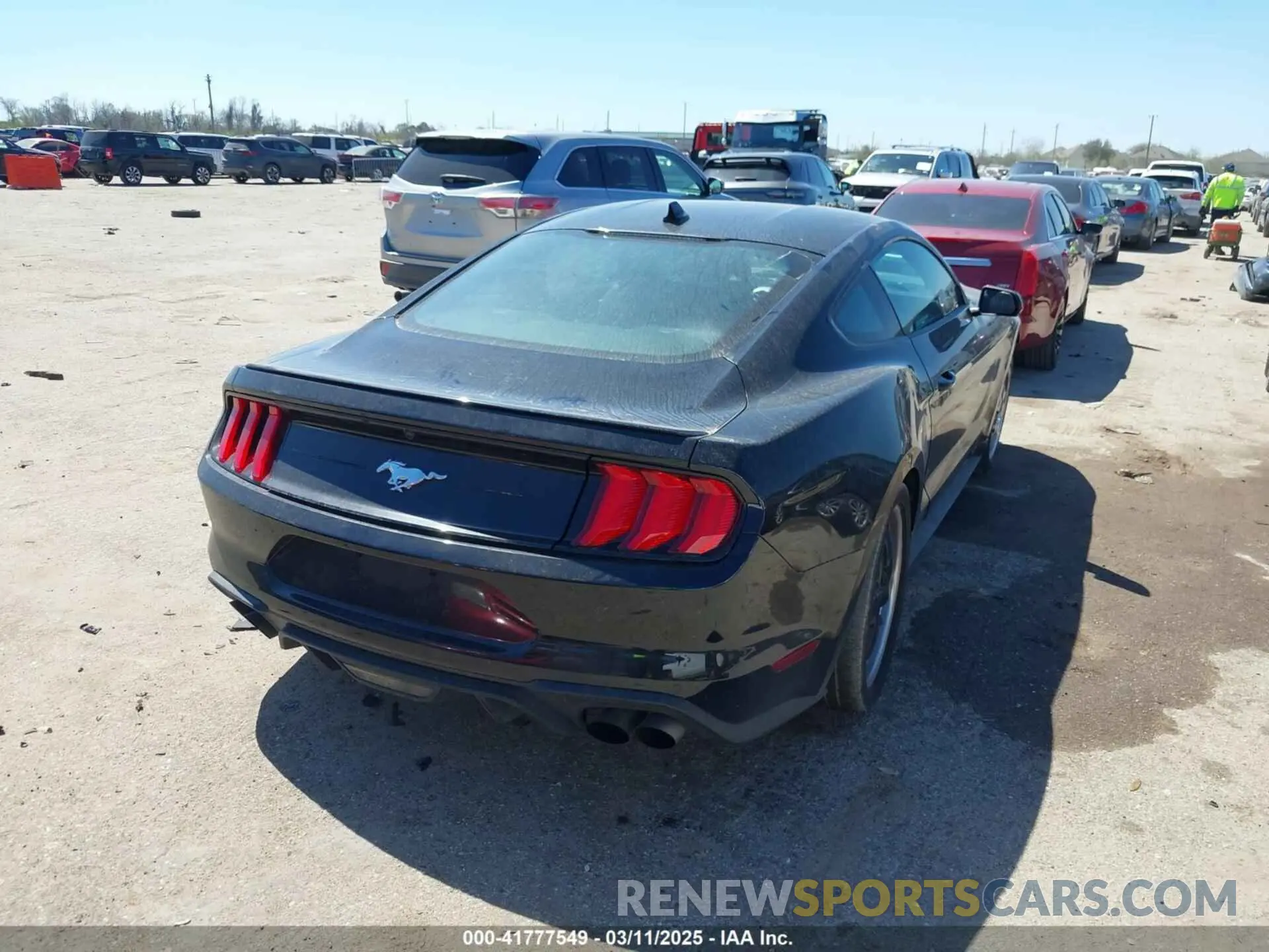 4 fotografías del automóvil dañado 1FA6P8TH8N5140335 FORD MUSTANG 2022