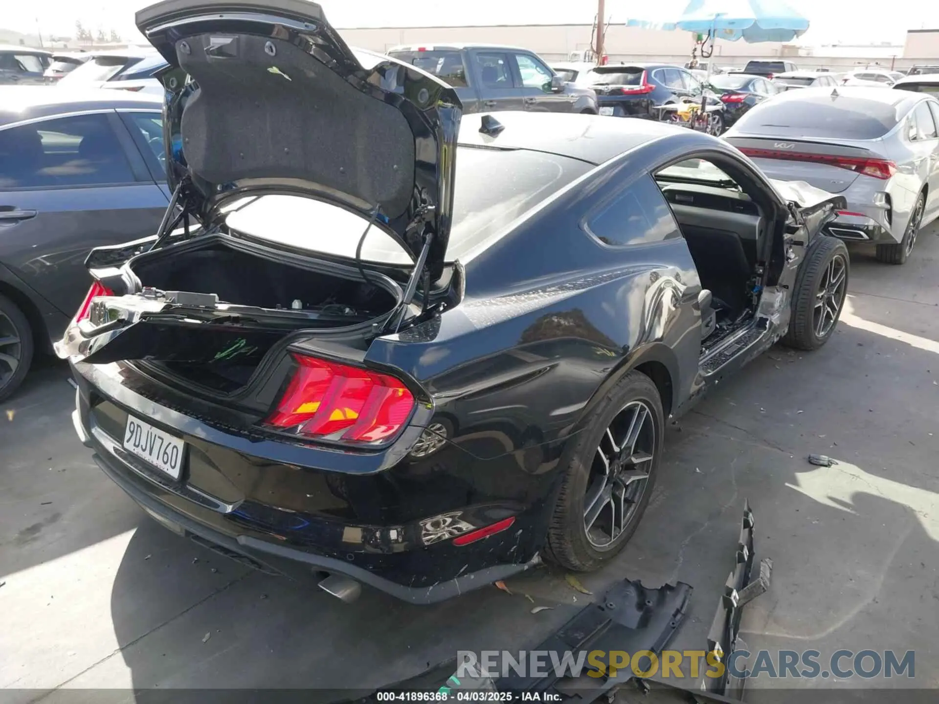 4 fotografías del automóvil dañado 1FA6P8TH9N5143342 FORD MUSTANG 2022