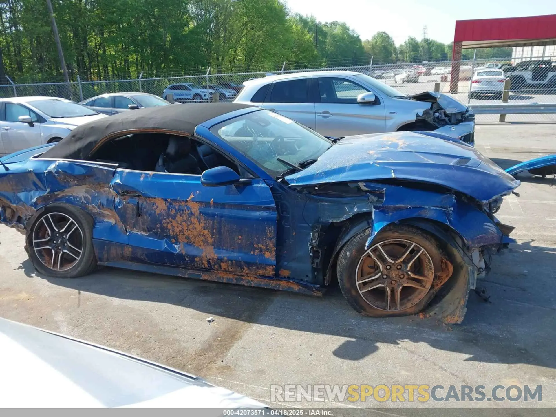 13 fotografías del automóvil dañado 1FATP8UH4N5102828 FORD MUSTANG 2022