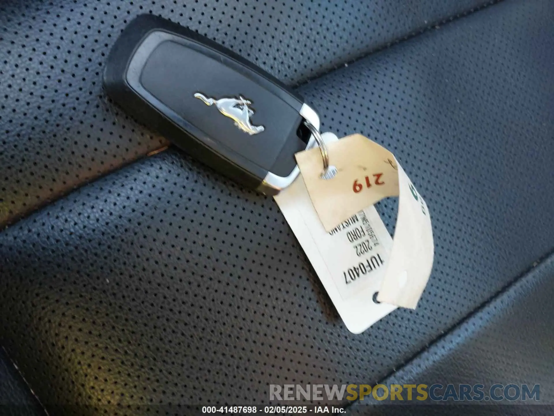 11 fotografías del automóvil dañado 1FATP8UH7N5105674 FORD MUSTANG 2022