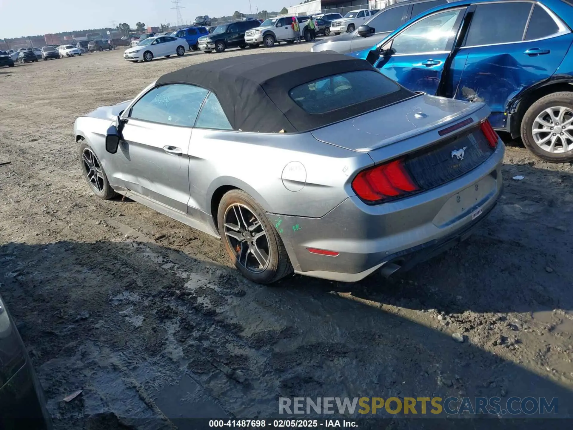 3 fotografías del automóvil dañado 1FATP8UH7N5105674 FORD MUSTANG 2022