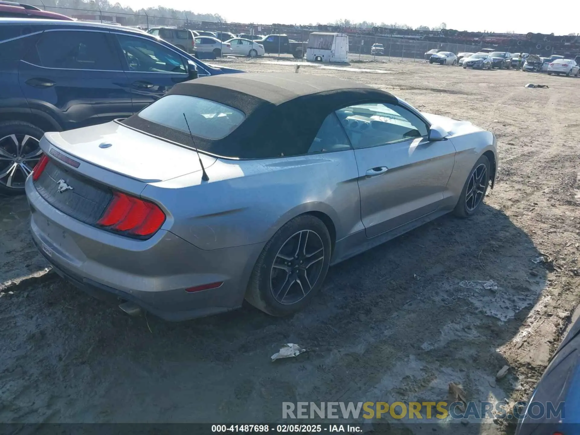 4 fotografías del automóvil dañado 1FATP8UH7N5105674 FORD MUSTANG 2022