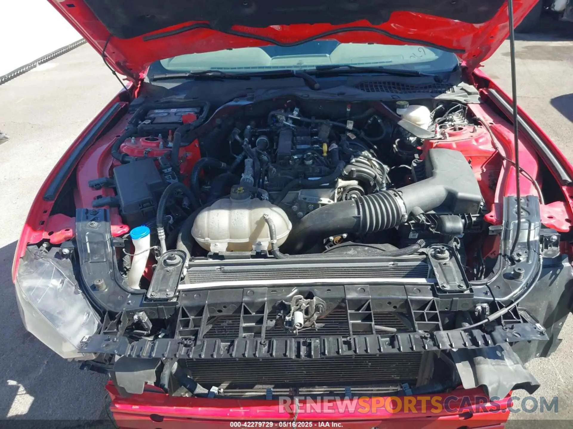 10 fotografías del automóvil dañado 1FATP8UHXN5119035 FORD MUSTANG 2022