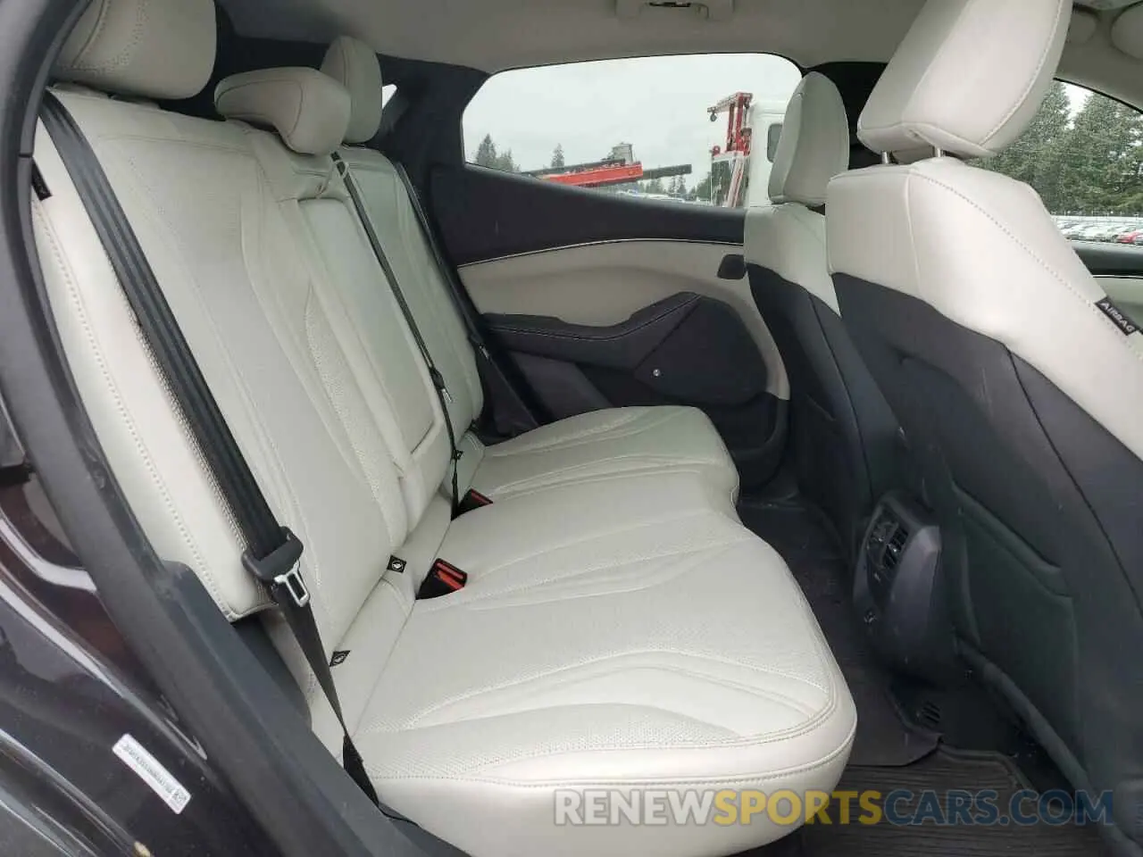 11 fotografías del automóvil dañado 3FMTK3SS9NMA41704 FORD MUSTANG 2022
