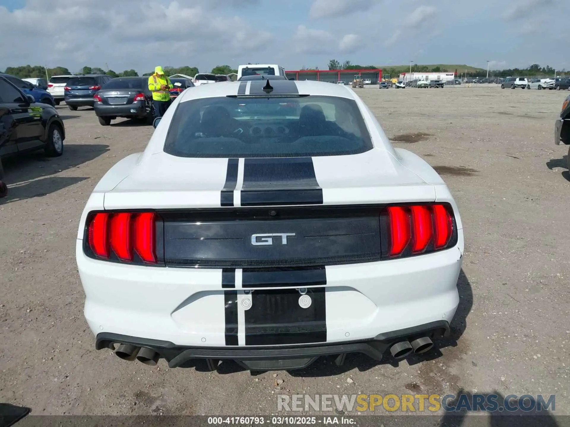 16 fotografías del automóvil dañado 1FA6P8CF3P5302065 FORD MUSTANG 2023