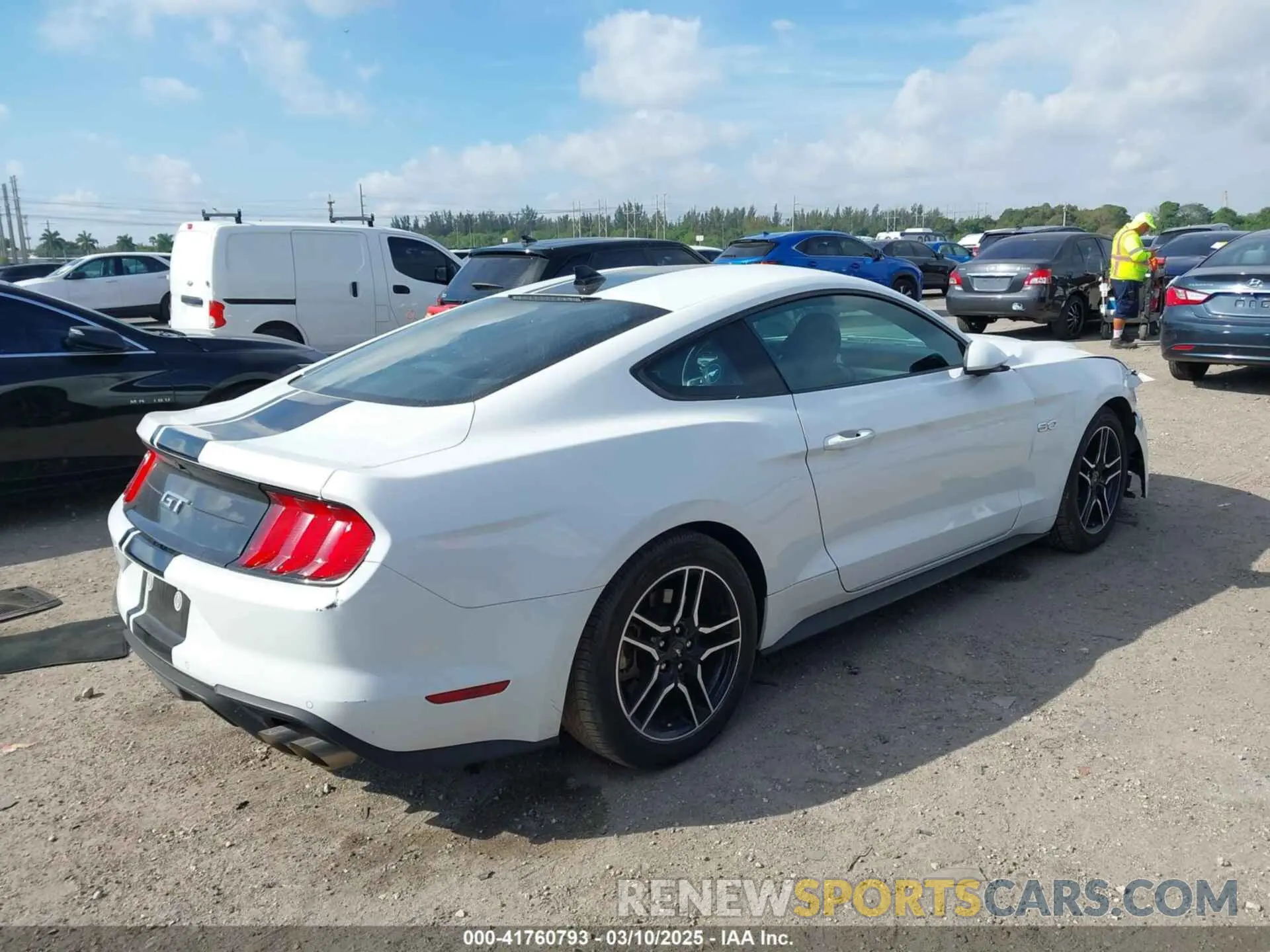 4 fotografías del automóvil dañado 1FA6P8CF3P5302065 FORD MUSTANG 2023