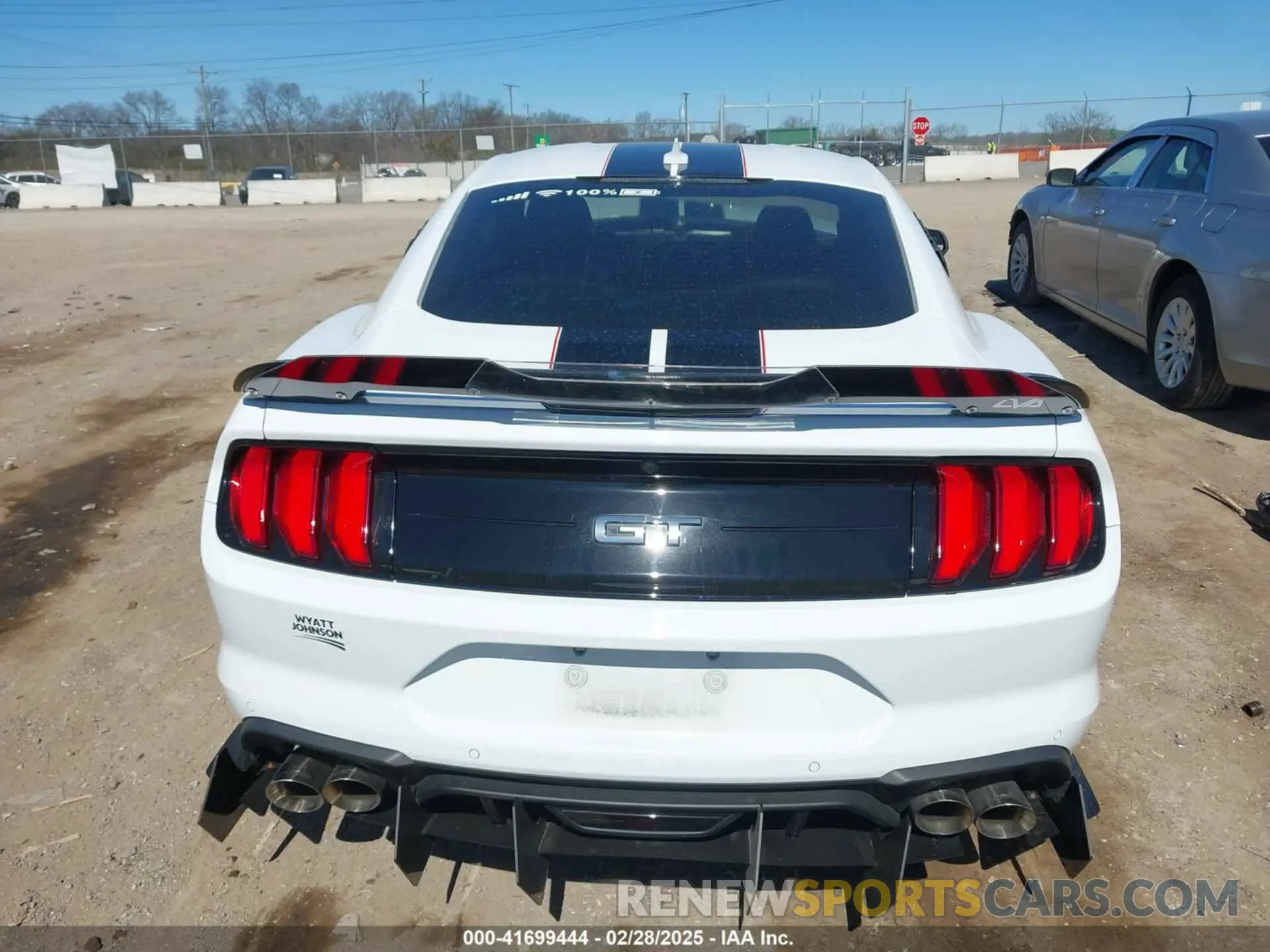 16 fotografías del automóvil dañado 1FA6P8CF6P5306711 FORD MUSTANG 2023