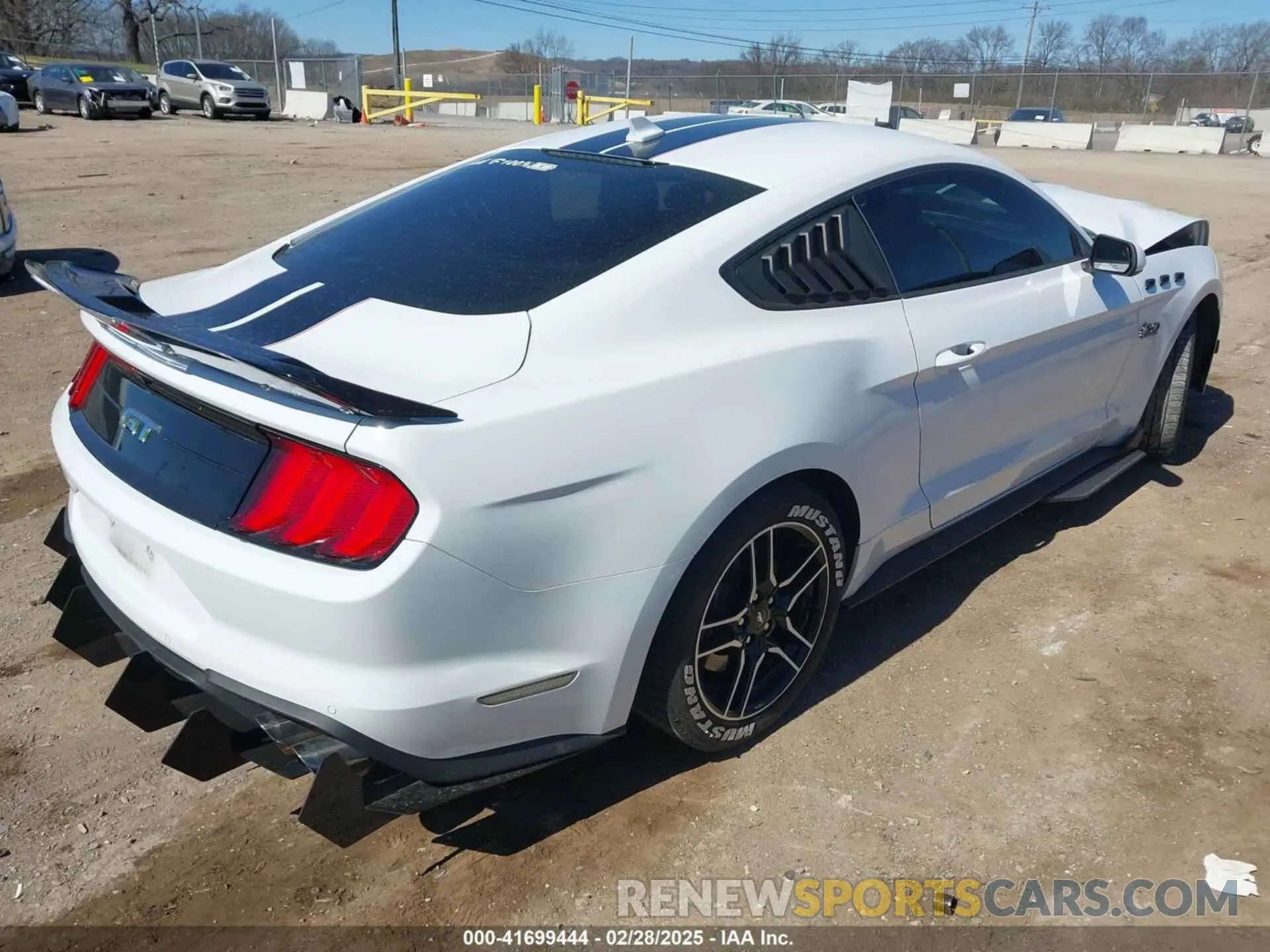 4 fotografías del automóvil dañado 1FA6P8CF6P5306711 FORD MUSTANG 2023