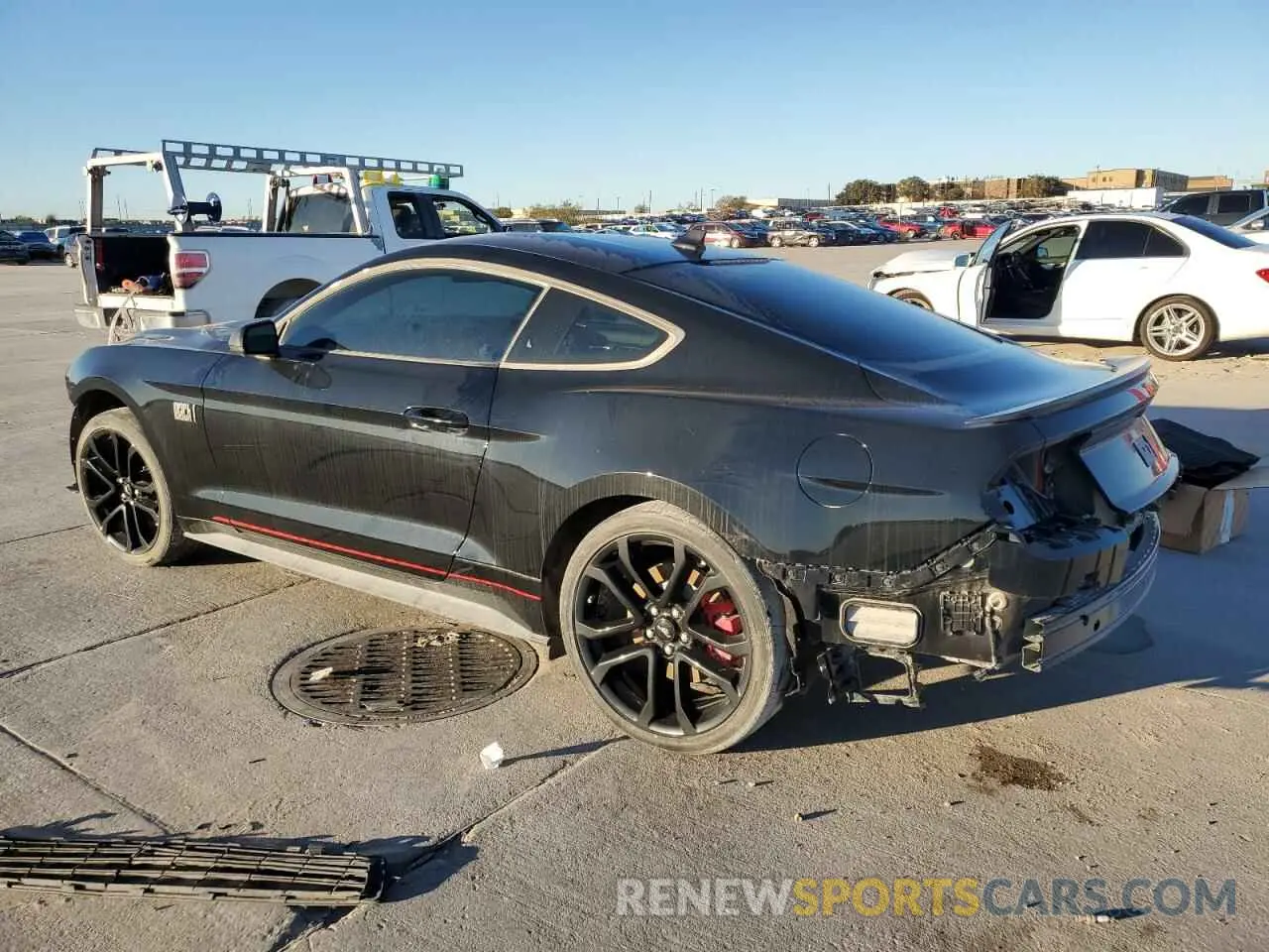2 fotografías del automóvil dañado 1FA6P8R02P5501899 FORD MUSTANG 2023