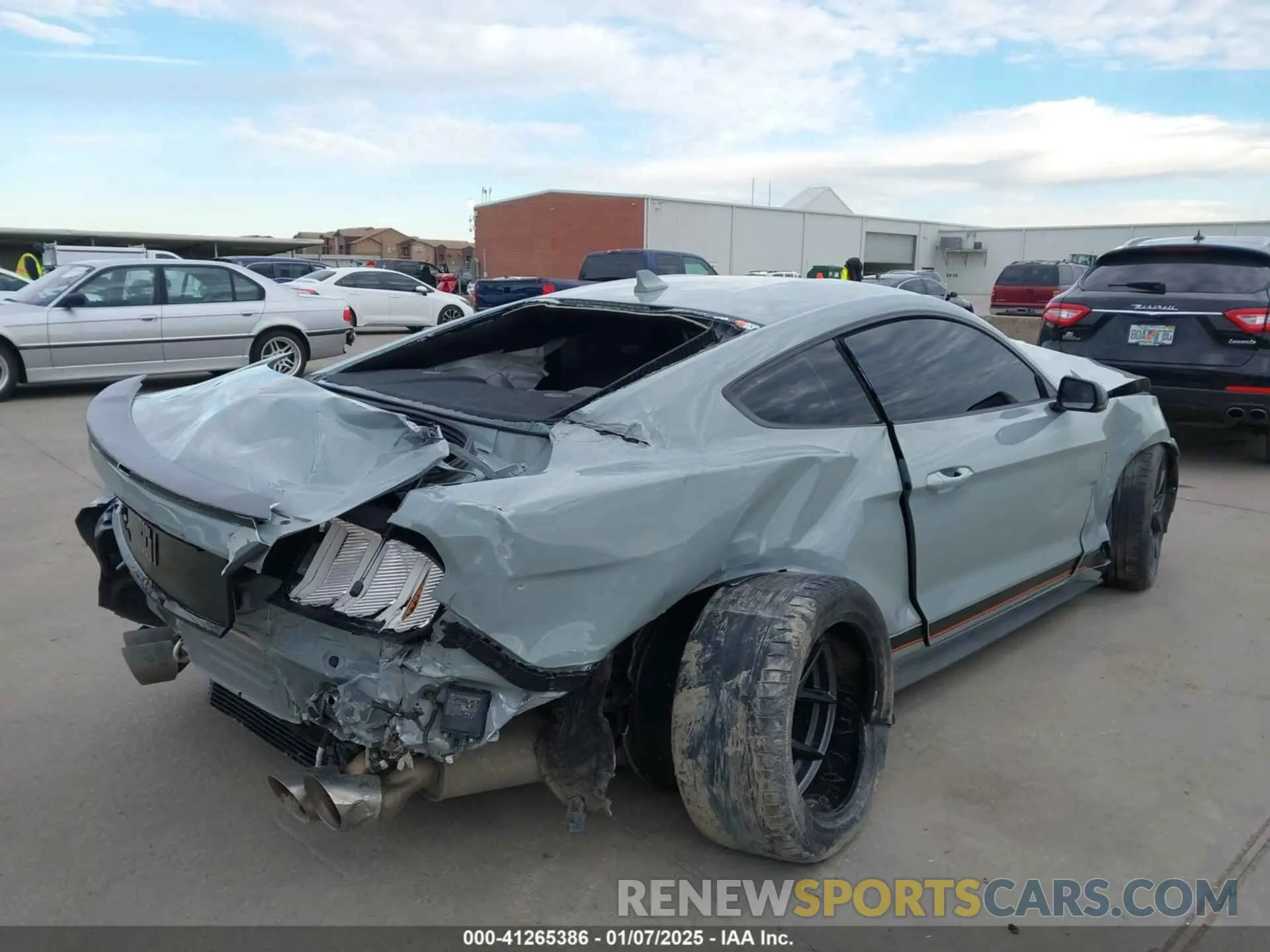 4 fotografías del automóvil dañado 1FA6P8R08P5501244 FORD MUSTANG 2023