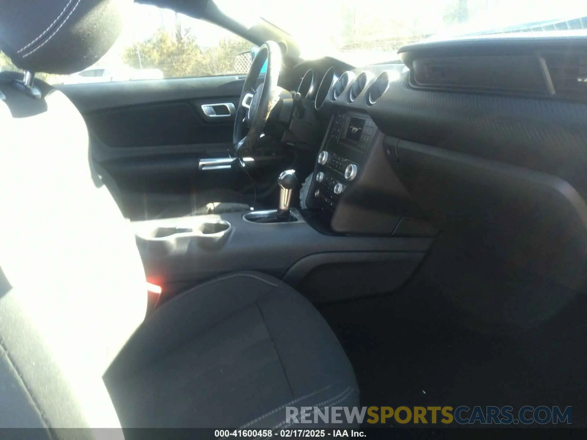 5 fotografías del automóvil dañado 1FA6P8TH5P5113600 FORD MUSTANG 2023