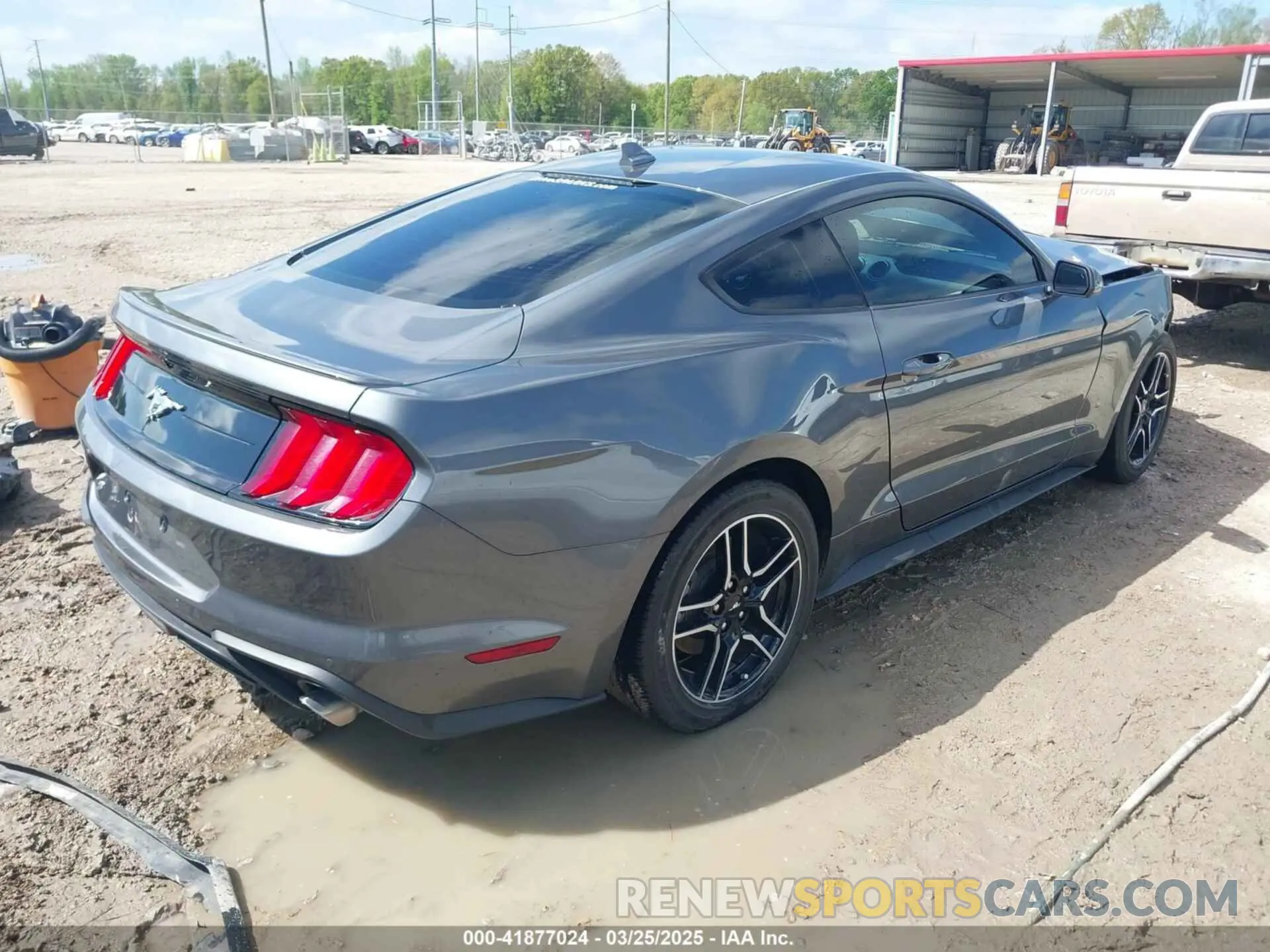 4 fotografías del automóvil dañado 1FA6P8TH6P5105487 FORD MUSTANG 2023