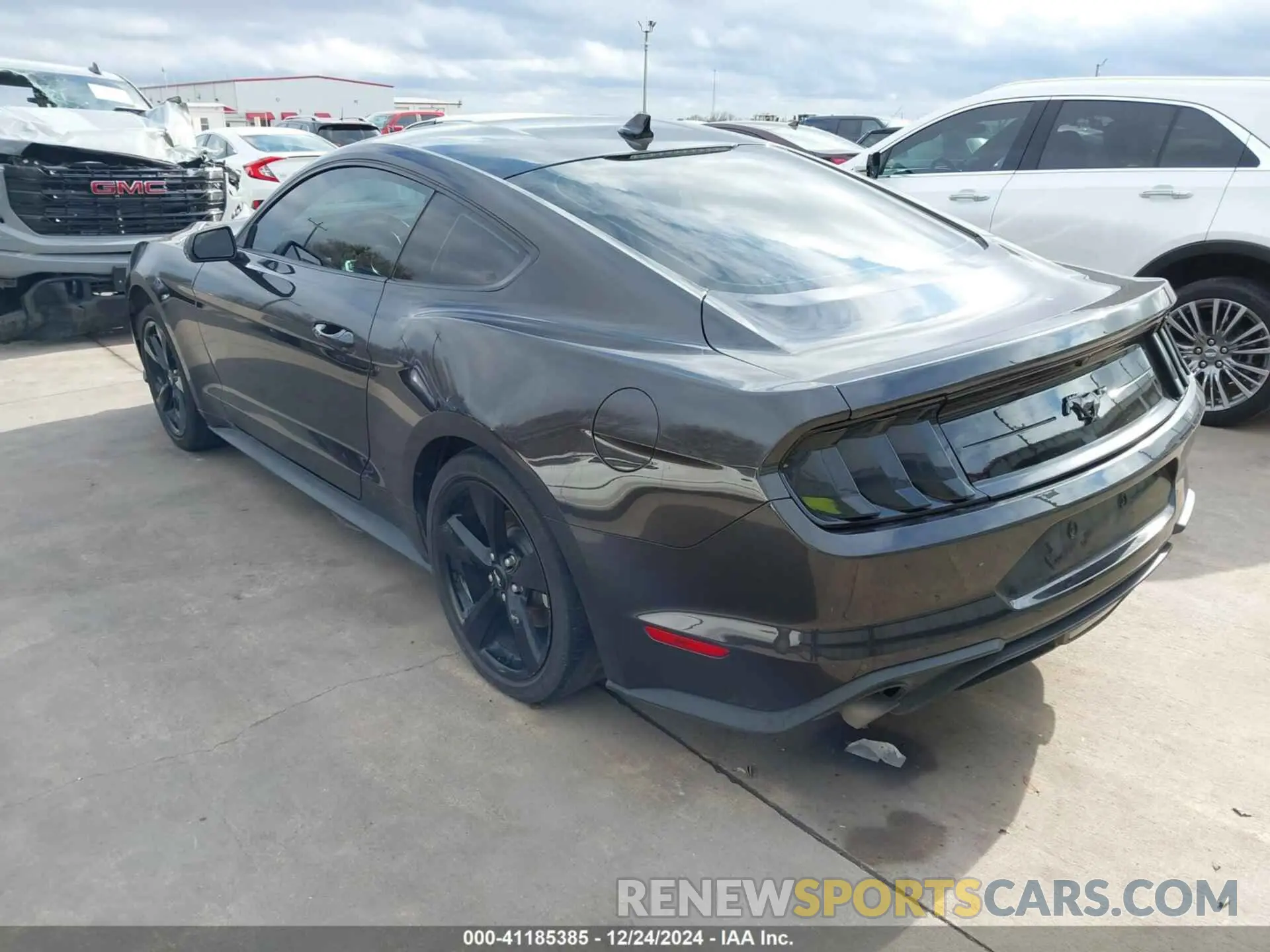3 fotografías del automóvil dañado 1FA6P8TH6P5105960 FORD MUSTANG 2023