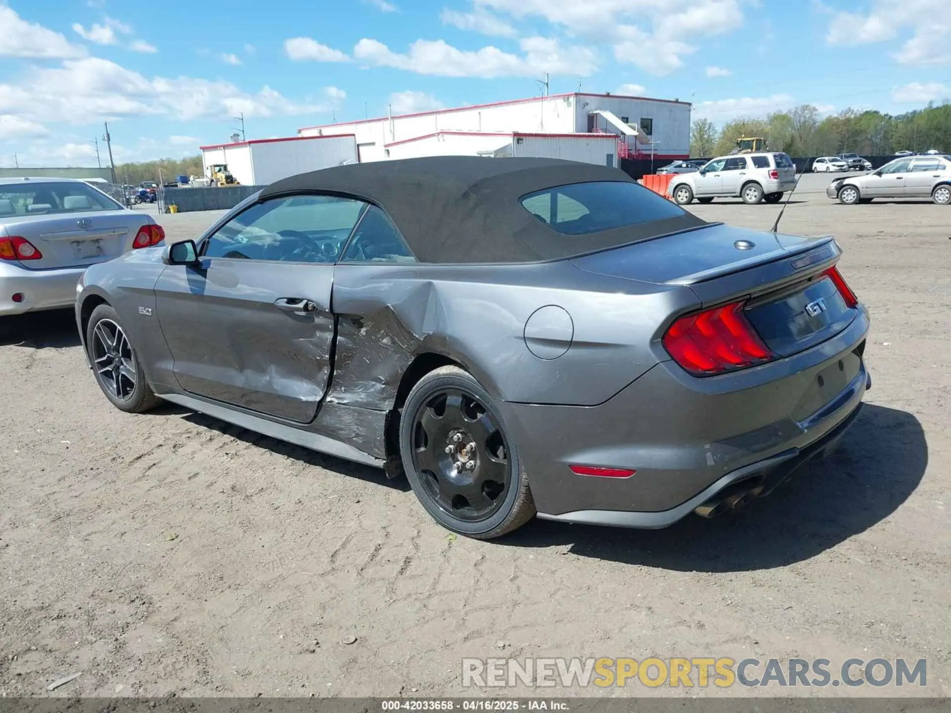 3 fotografías del automóvil dañado 1FATP8FF9P5104802 FORD MUSTANG 2023