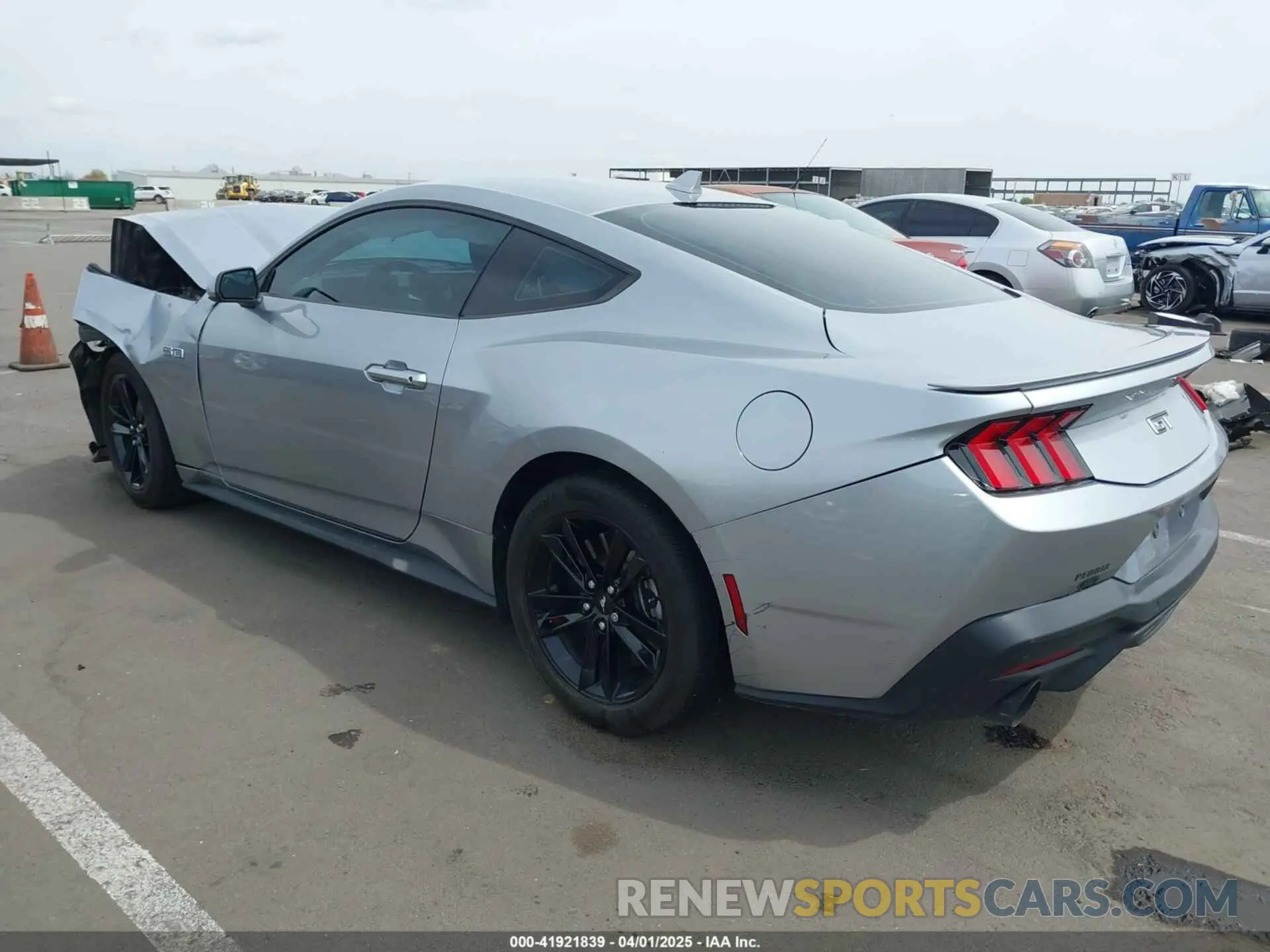3 fotografías del automóvil dañado 1FA6P8CF0R5404605 FORD MUSTANG 2024