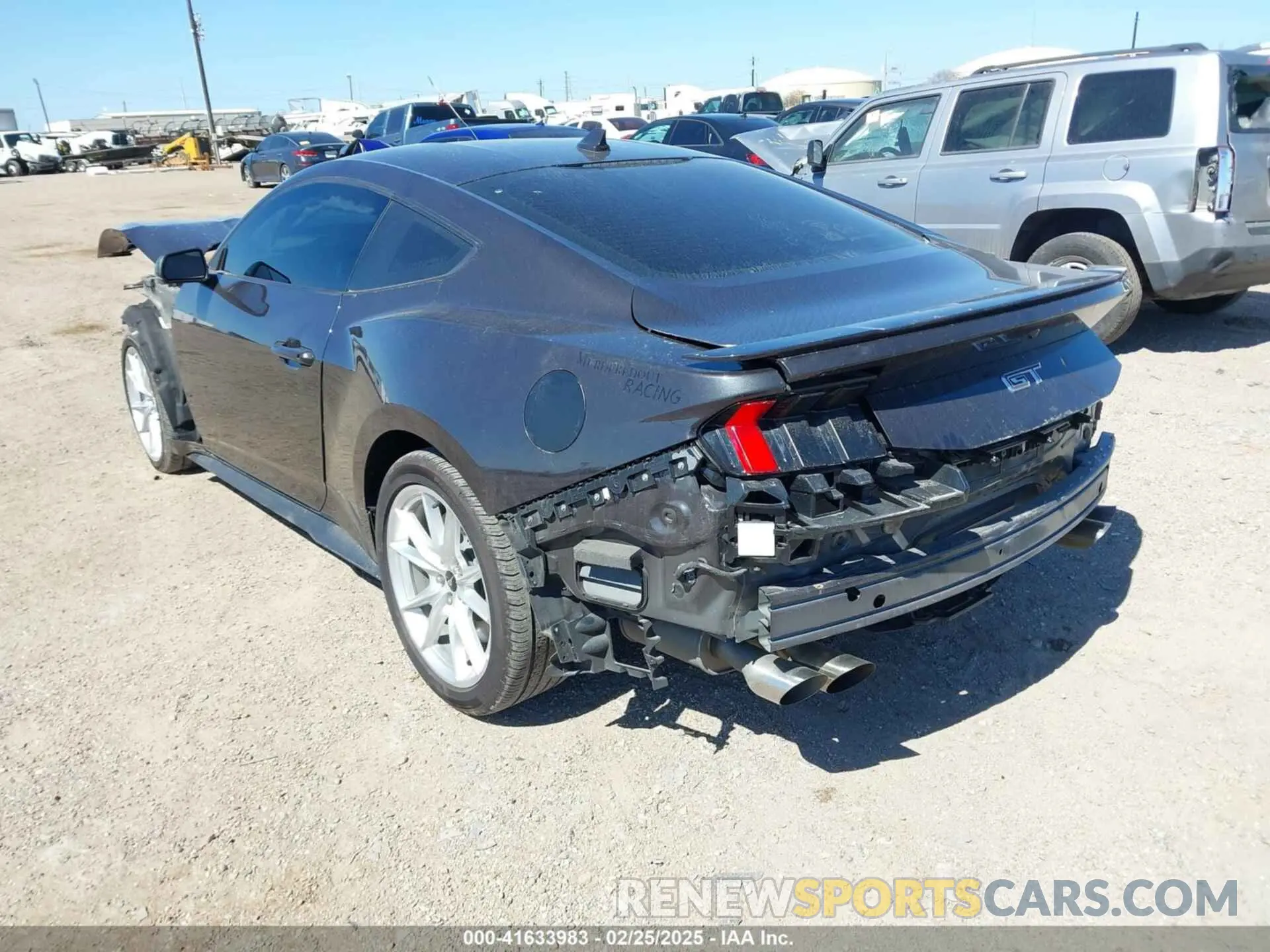 3 fotografías del automóvil dañado 1FA6P8CF0R5414728 FORD MUSTANG 2024