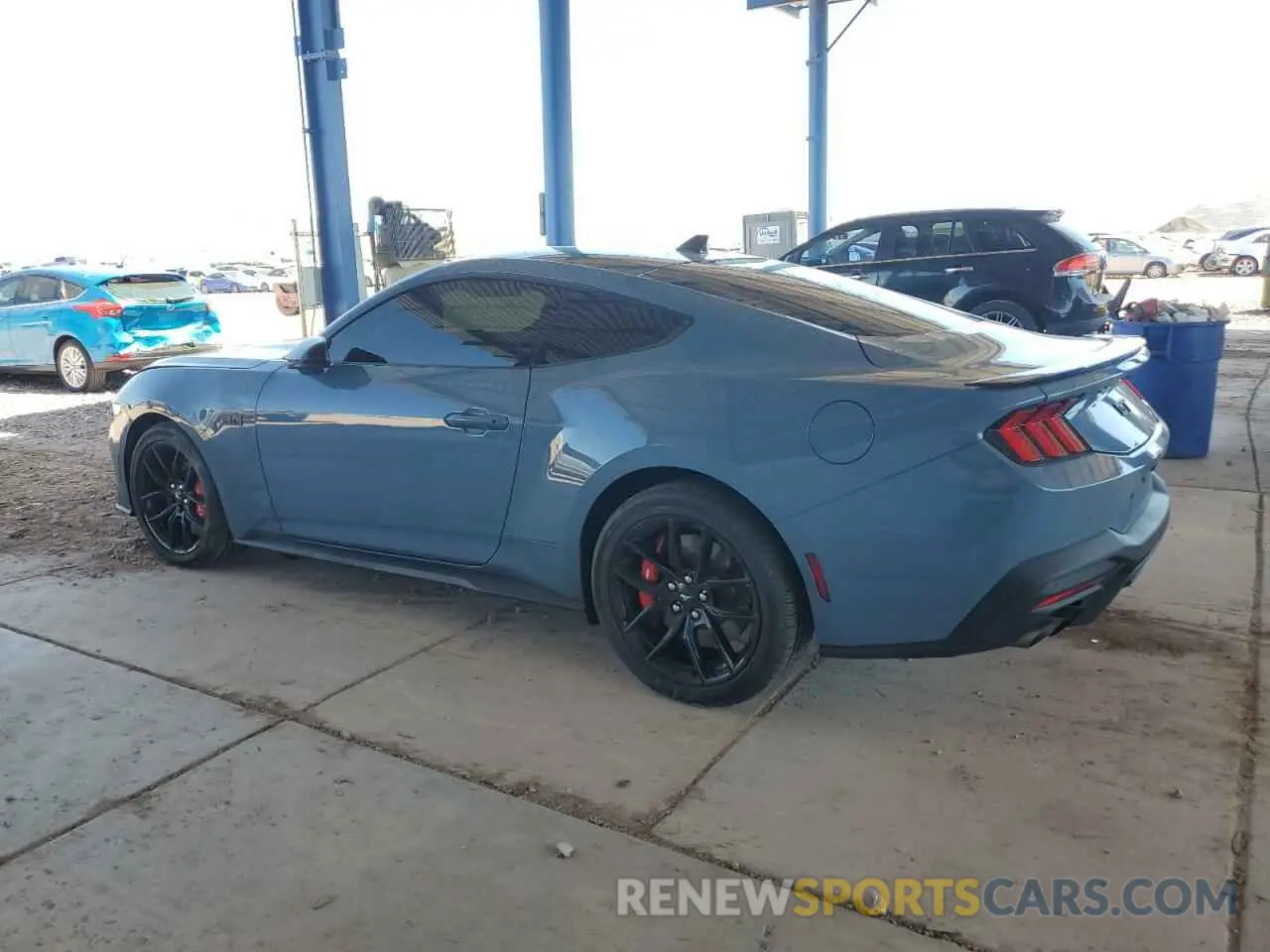 2 fotografías del automóvil dañado 1FA6P8CF2R5429568 FORD MUSTANG 2024
