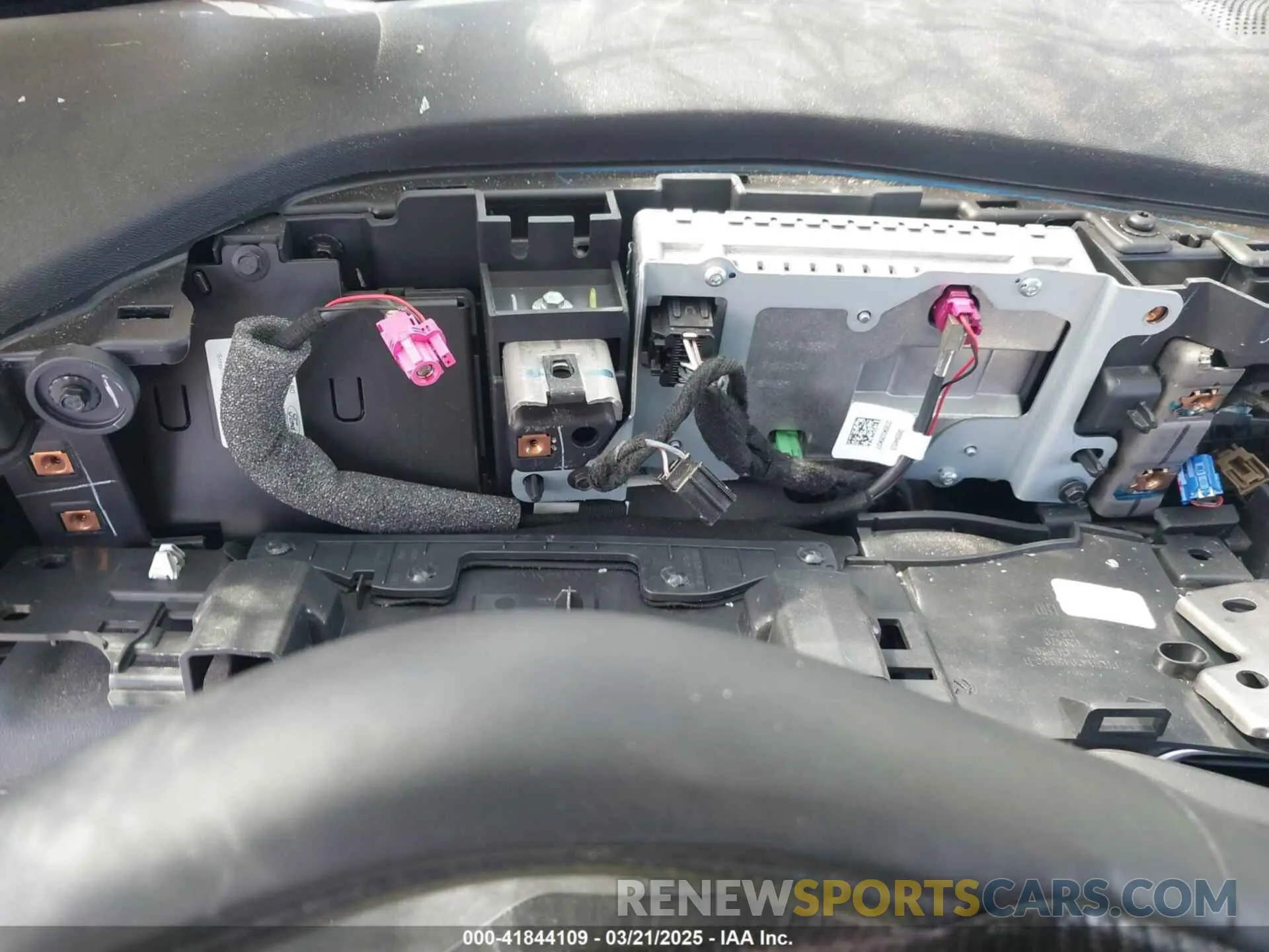 14 fotografías del automóvil dañado 1FA6P8CF4R5400881 FORD MUSTANG 2024