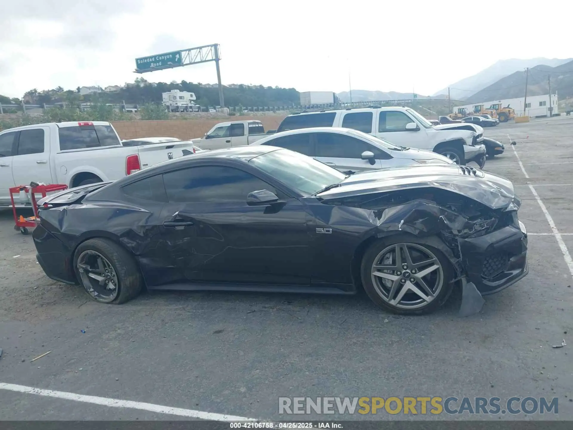 13 fotografías del automóvil dañado 1FA6P8CF4R5411265 FORD MUSTANG 2024