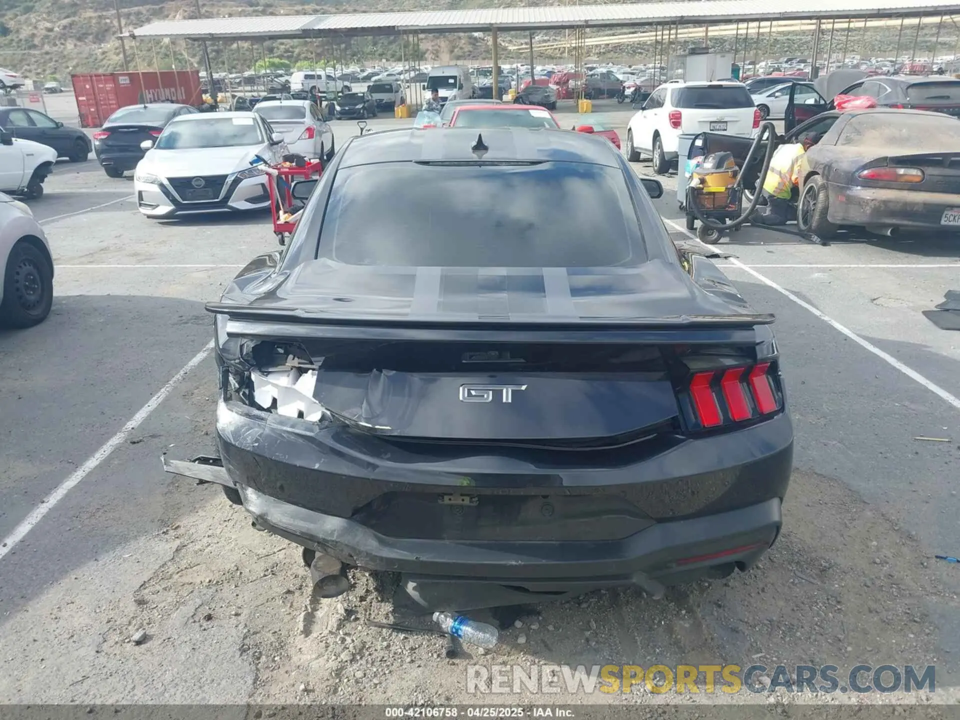 16 fotografías del automóvil dañado 1FA6P8CF4R5411265 FORD MUSTANG 2024