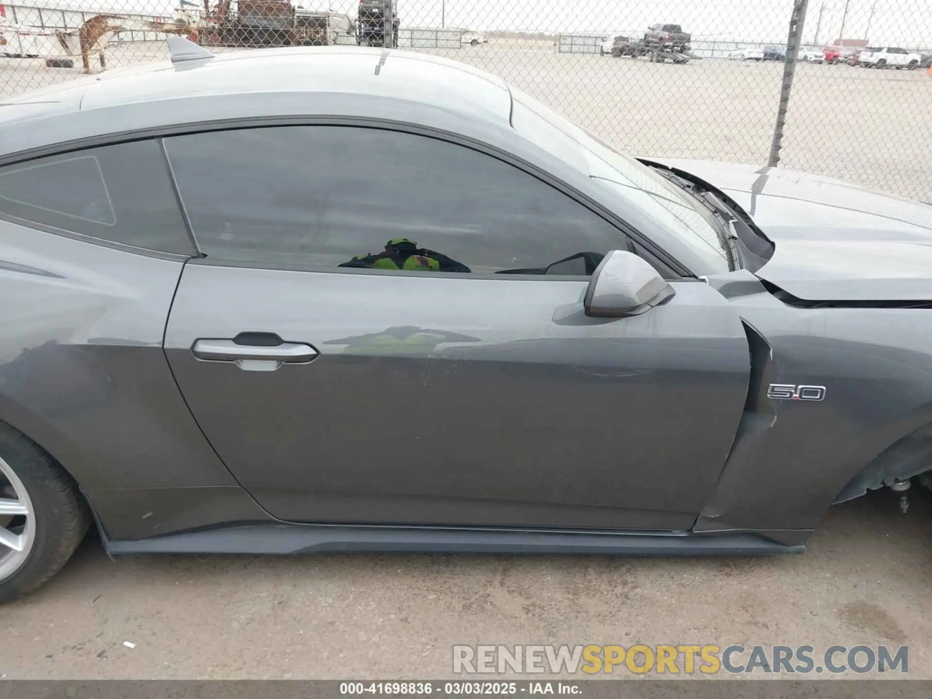 14 fotografías del automóvil dañado 1FA6P8CF4R5420368 FORD MUSTANG 2024