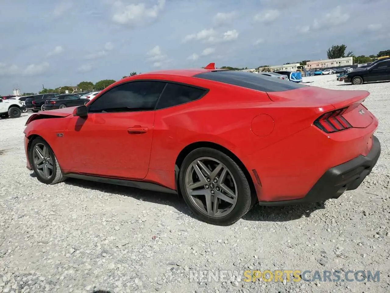 2 fotografías del automóvil dañado 1FA6P8CF5R5420007 FORD MUSTANG 2024