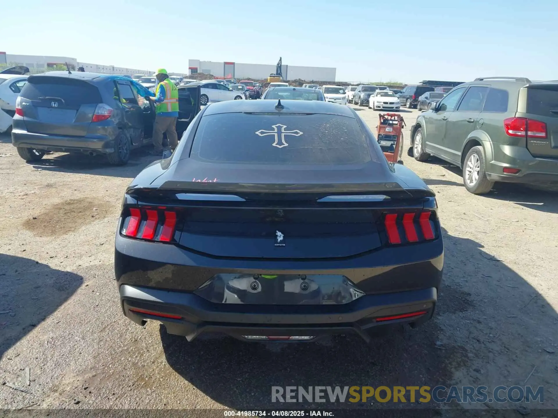 17 fotografías del automóvil dañado 1FA6P8CF7R5408683 FORD MUSTANG 2024