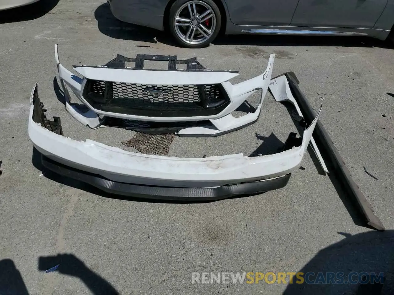 12 fotografías del automóvil dañado 1FA6P8CF7R5417898 FORD MUSTANG 2024