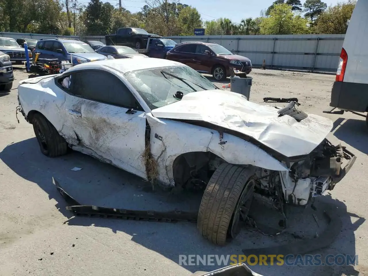 4 fotografías del automóvil dañado 1FA6P8CF7R5417898 FORD MUSTANG 2024