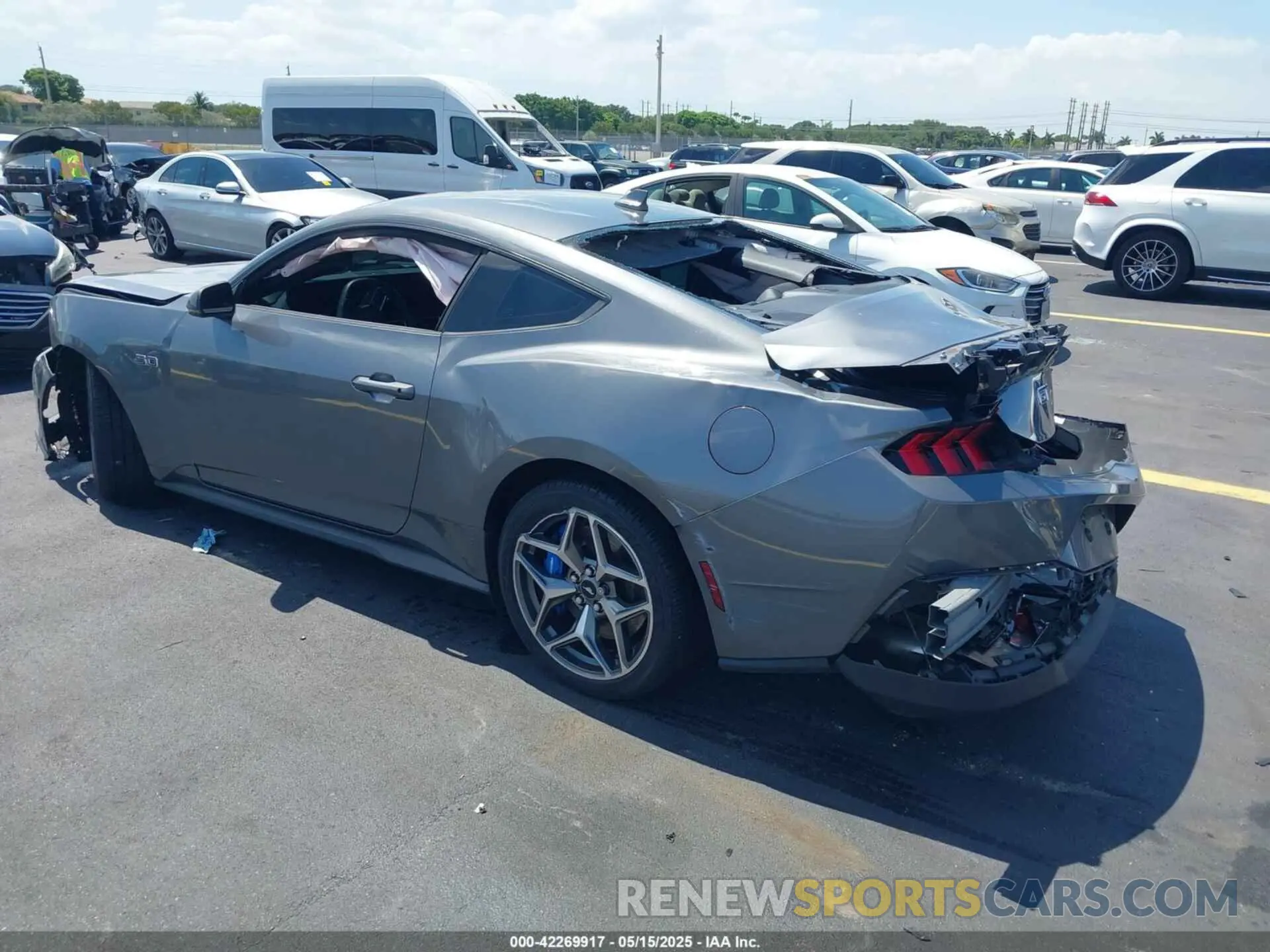 3 fotografías del automóvil dañado 1FA6P8CF8R5404304 FORD MUSTANG 2024