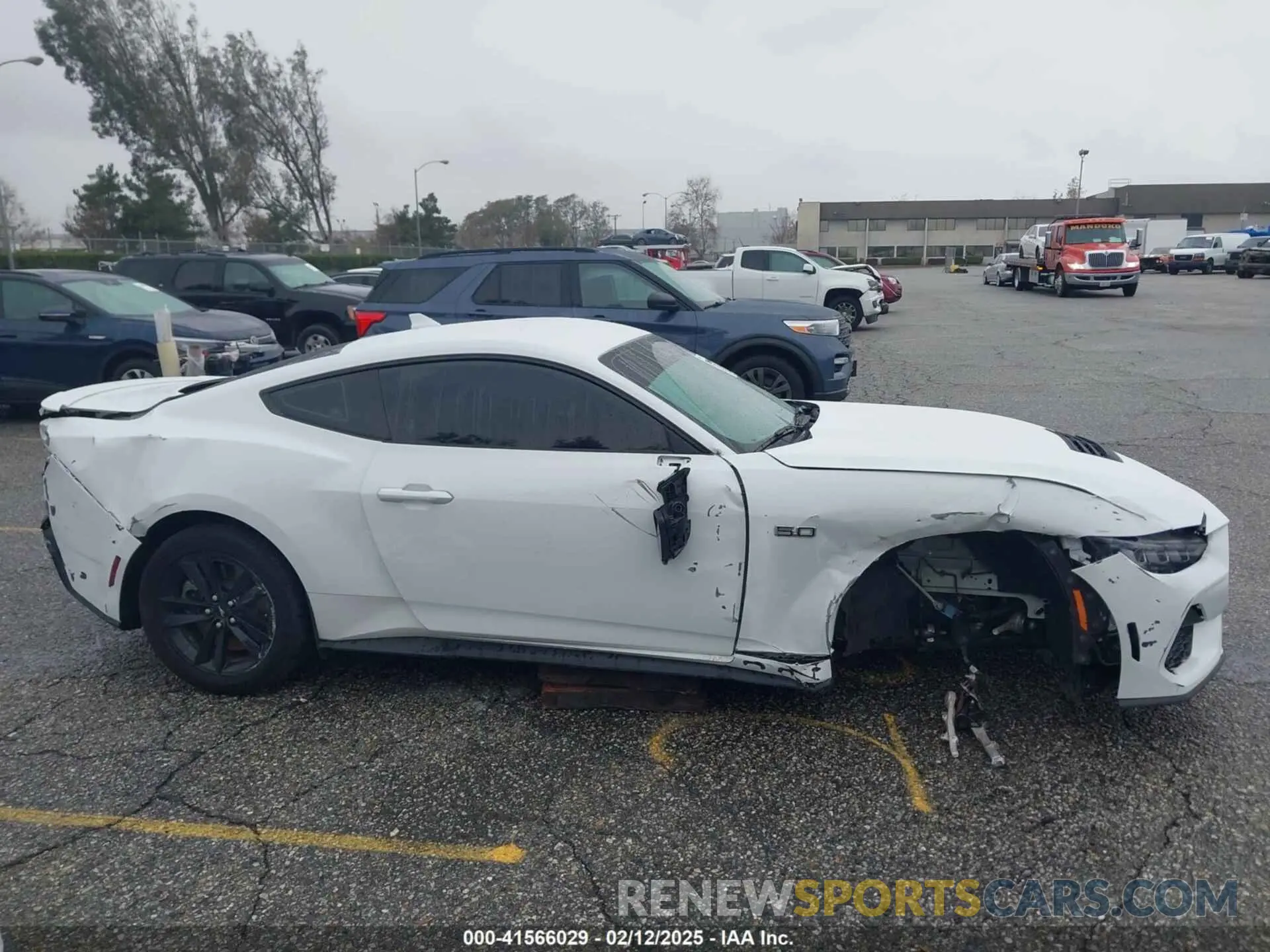 13 fotografías del automóvil dañado 1FA6P8CFXR5415224 FORD MUSTANG 2024