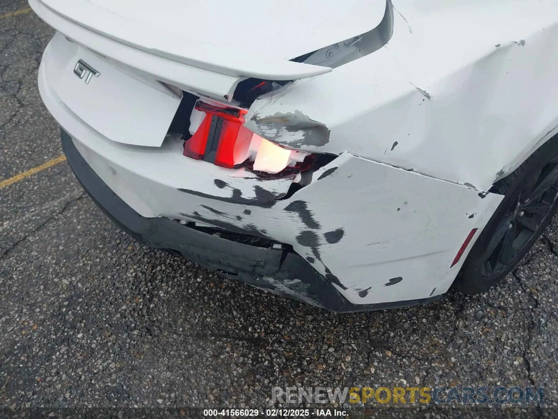 6 fotografías del automóvil dañado 1FA6P8CFXR5415224 FORD MUSTANG 2024