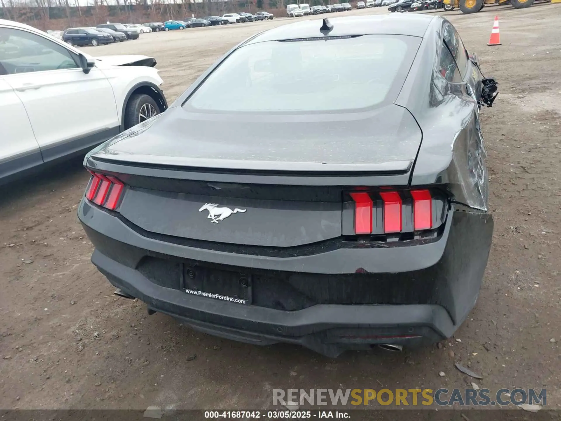16 fotografías del automóvil dañado 1FA6P8TH0R5134826 FORD MUSTANG 2024