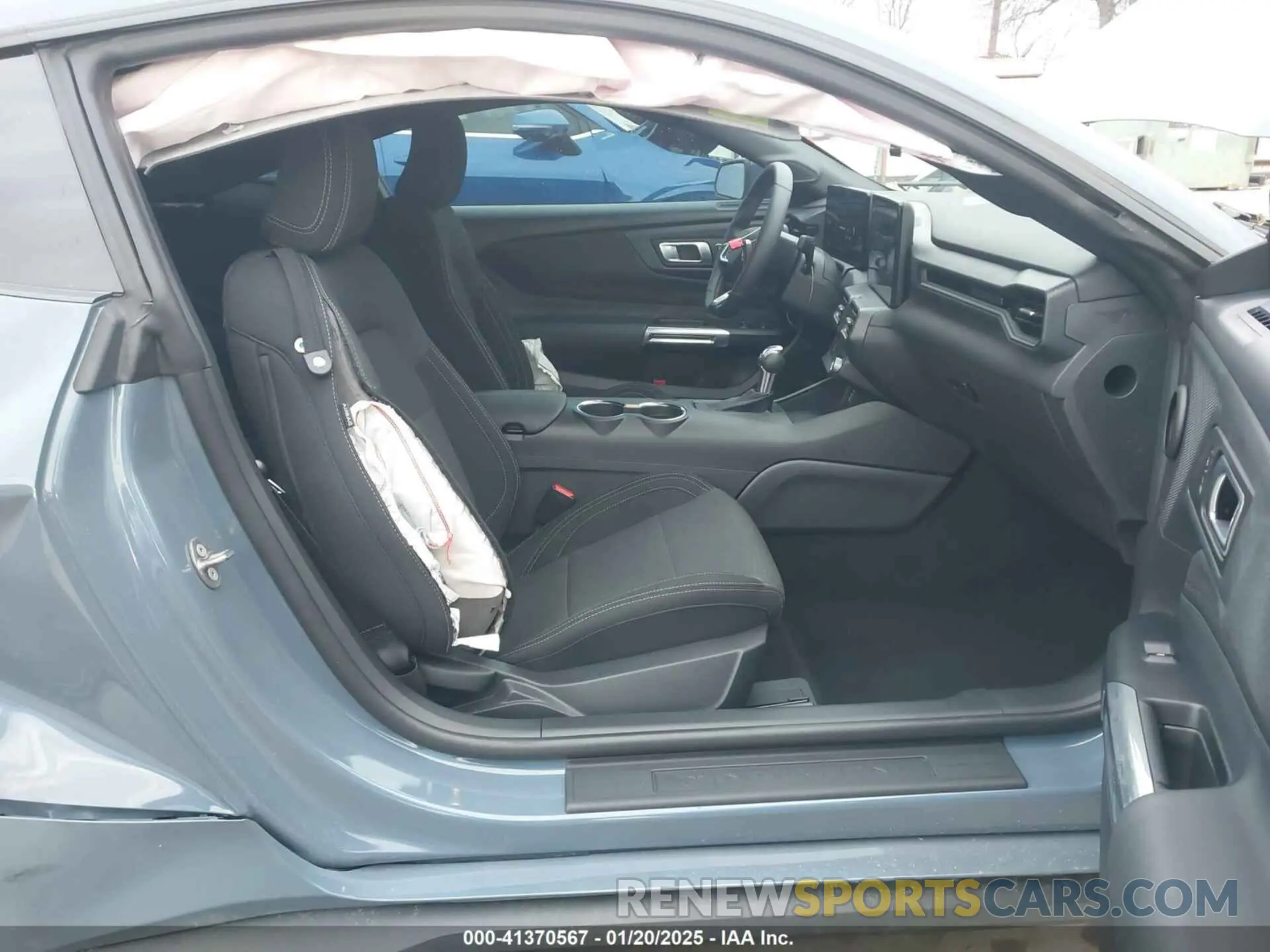 5 fotografías del automóvil dañado 1FA6P8TH2R5146587 FORD MUSTANG 2024