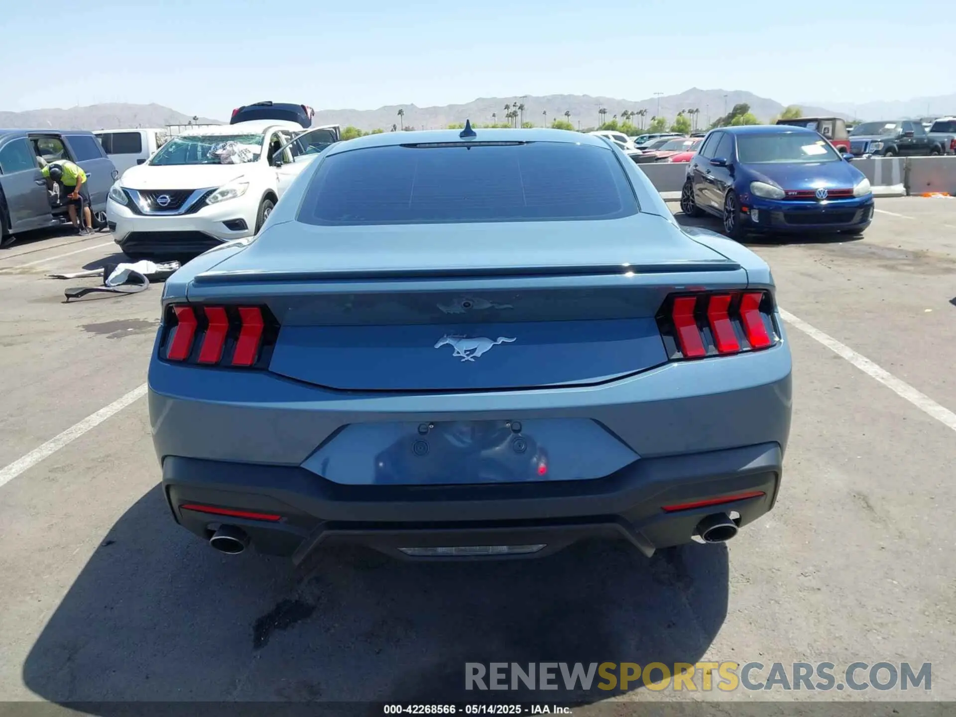 17 fotografías del automóvil dañado 1FA6P8THXR5140195 FORD MUSTANG 2024