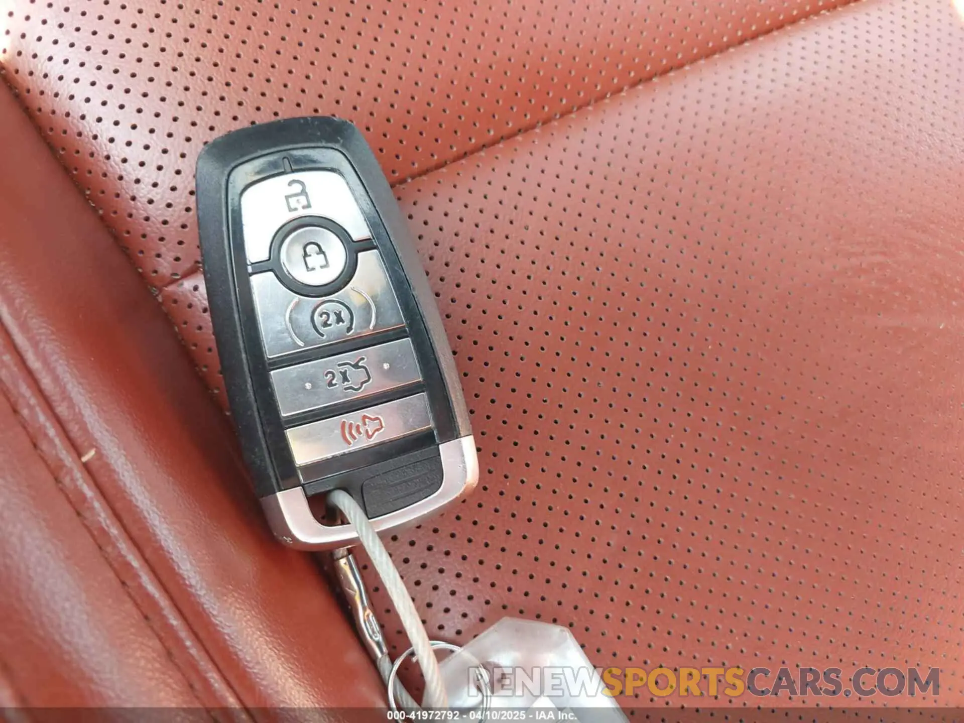 11 fotografías del automóvil dañado 1FAGP8UH1R5113020 FORD MUSTANG 2024