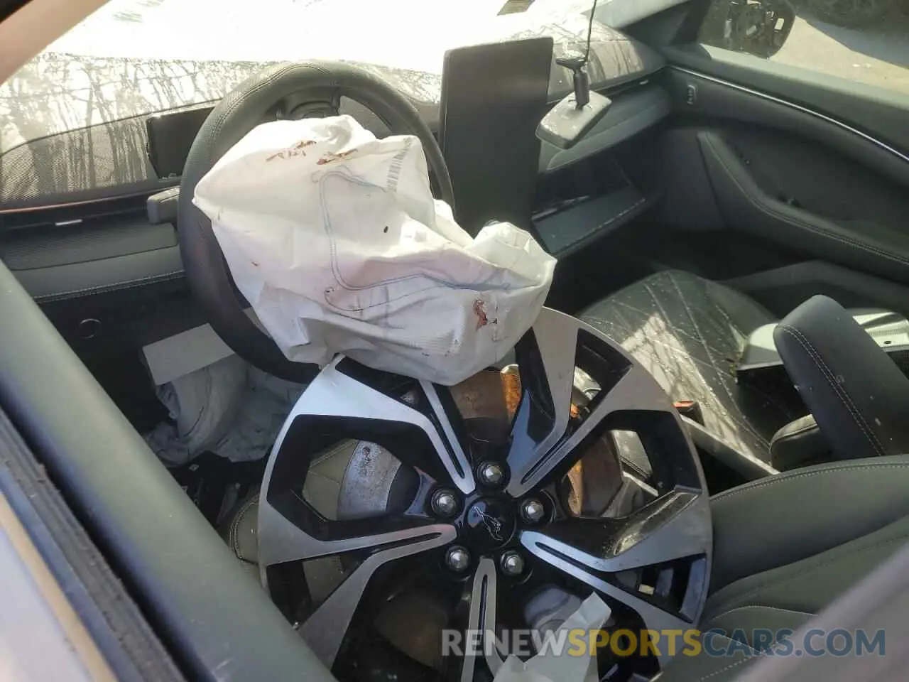 8 fotografías del automóvil dañado 3FMTK1R45RMA37201 FORD MUSTANG 2024