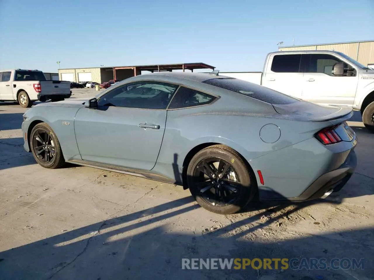 2 fotografías del automóvil dañado 1FA6P8CF5S5403195 FORD MUSTANG 2025