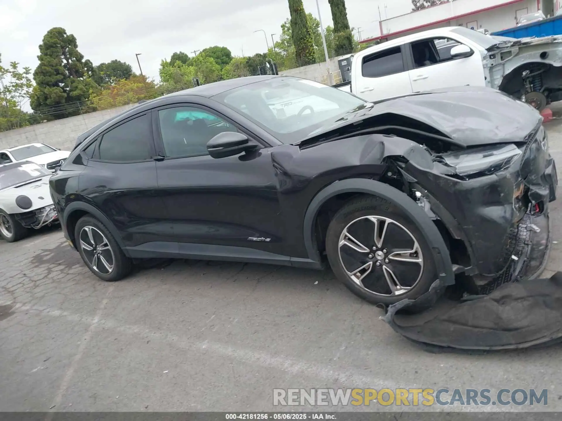 13 fotografías del automóvil dañado 3FMTK1RM3NMA25588 FORD MUSTANG MACH-E 2022