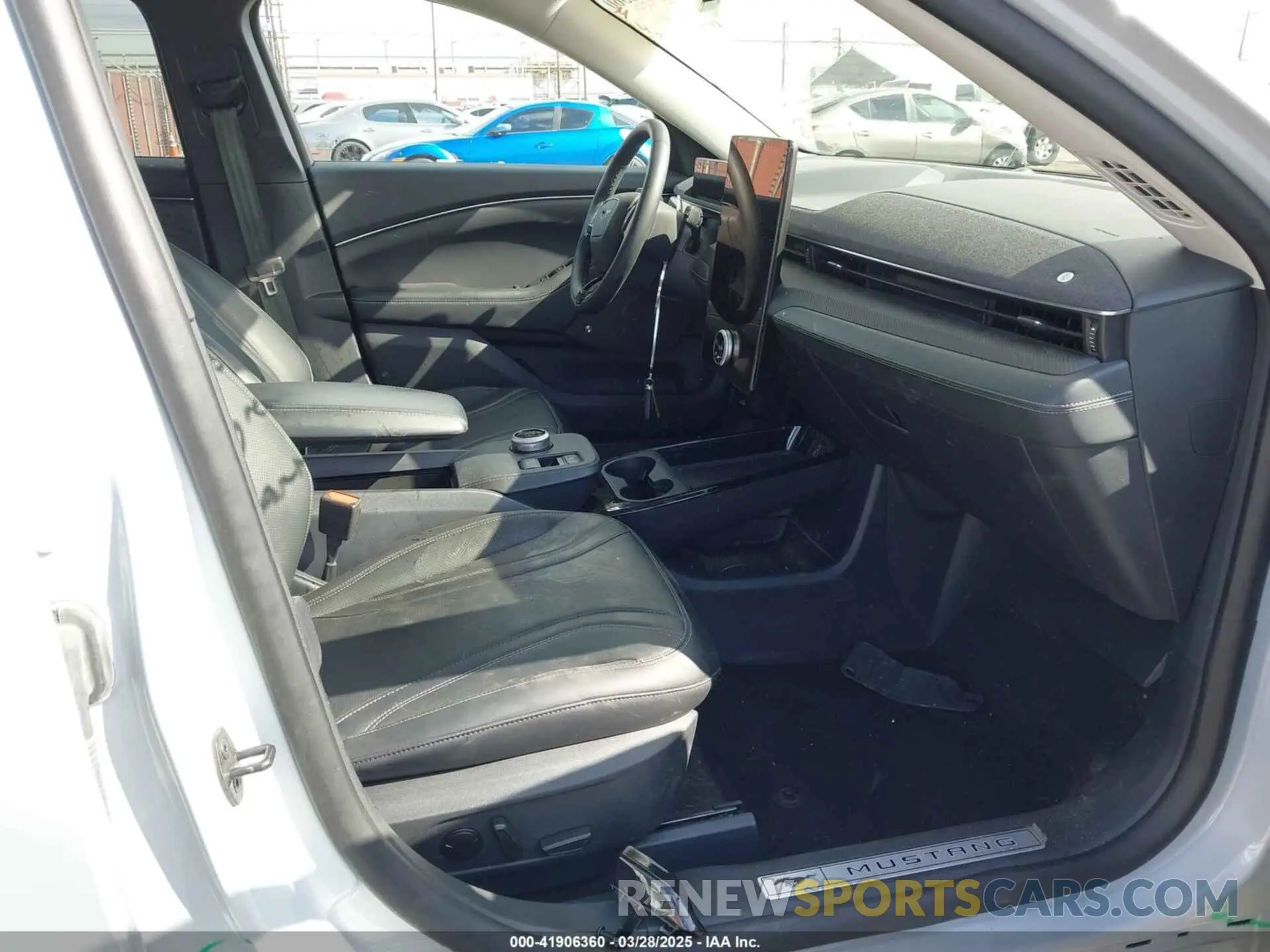 5 fotografías del automóvil dañado 3FMTK3R75PMA92248 FORD MUSTANG MACH-E 2023